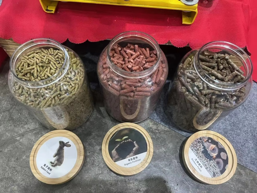 آلة تصنيع حبيبات الخشب الأكثر  - مراجعة Wood Pellet Making Machine وسعره